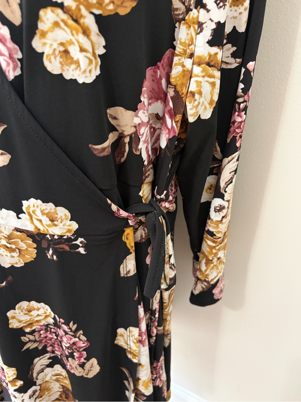 Torrid Black Floral Wrap Peplum Top 3/4 Sleeve 3X Floral Cottagecore - Picture 6 of 12